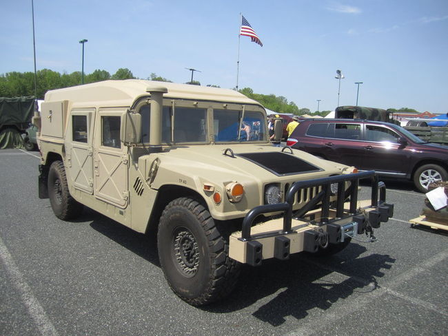 HMMWV 2010