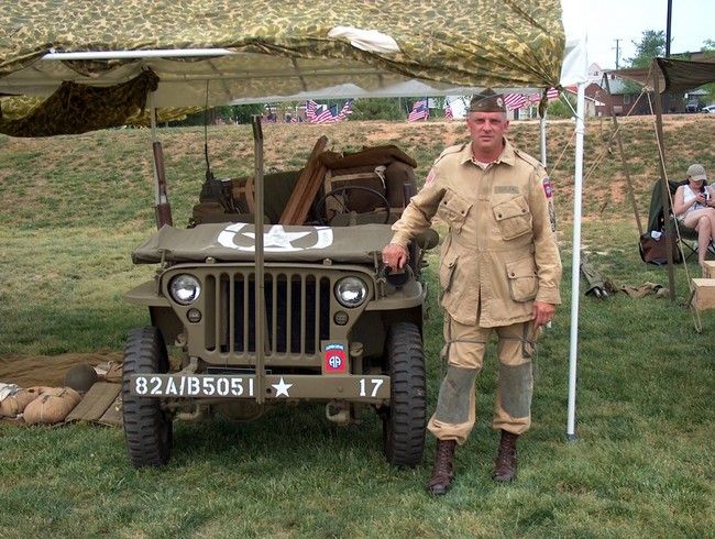 82nd AB jeep