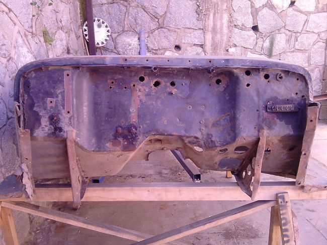 1943 gpw ford jeep tub before front