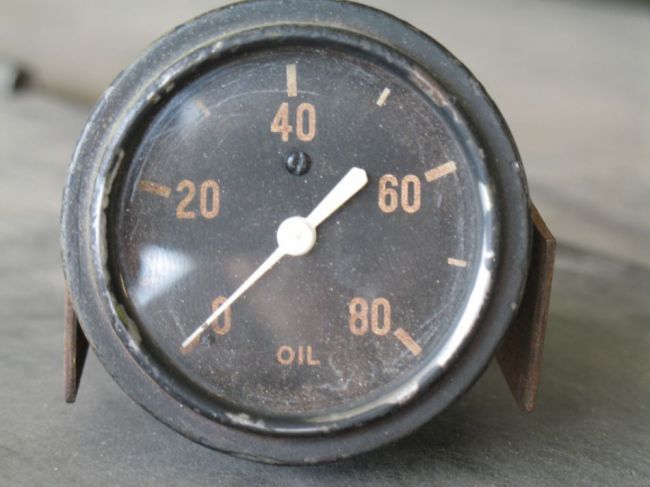 MB, GPW, WWII Oil Pressure Gauge