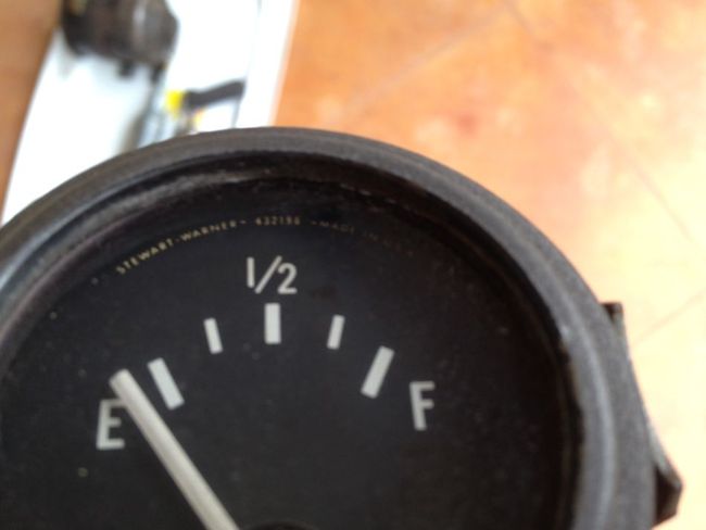 SW_fuel_gauge_detail