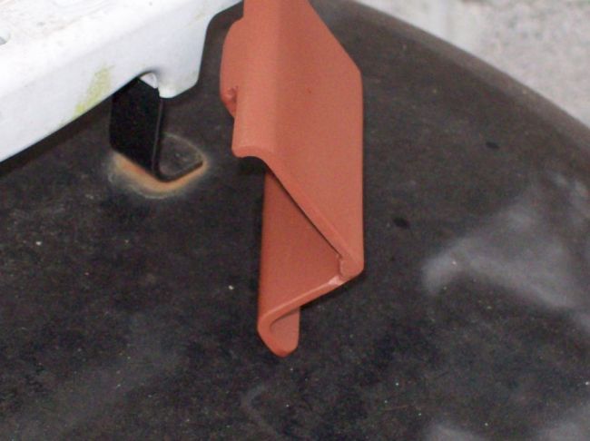 top foot basket bracket