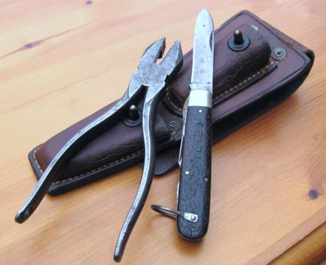 pouch and tools TL-29 knife TL-13-A plier.