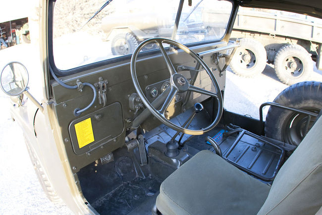 M170 driver's controls