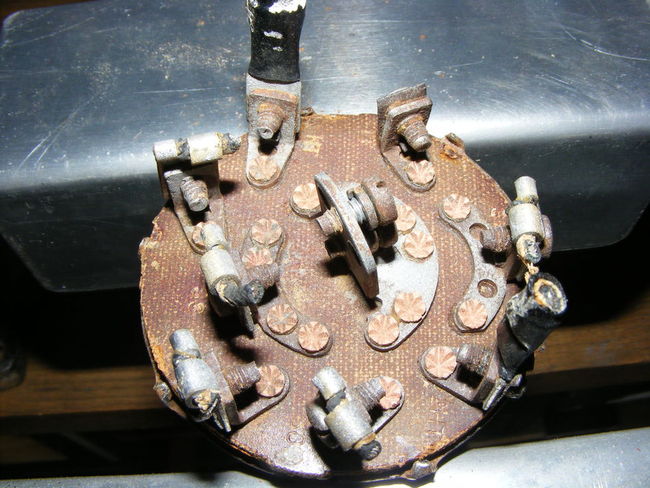 Back contact plate