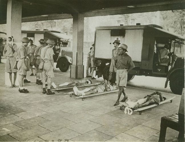 Malayan Chinese Aid British Wounded