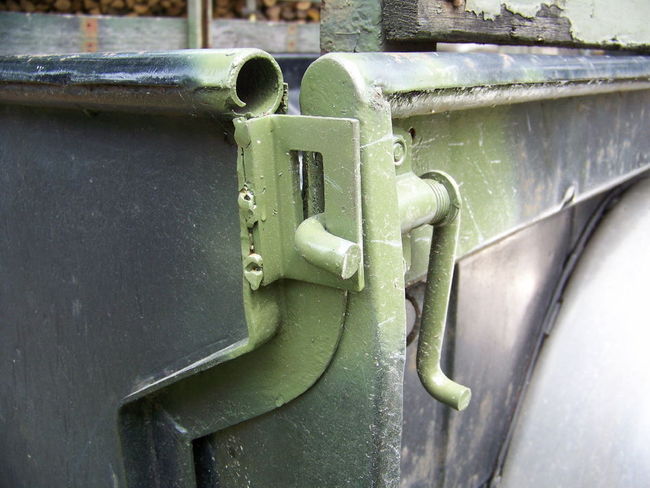 Modified tailgate latch on civilian Bantam trailer