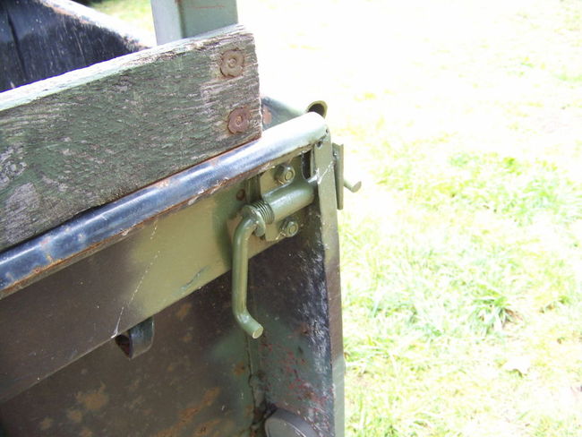 Modified tailgate latch on civilian Bantam trailer