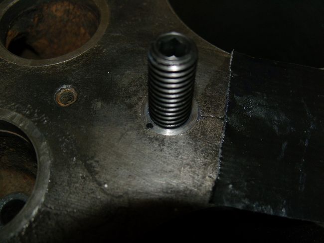 Engine crack / head bolt thread repairs