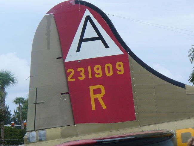 B-17 909