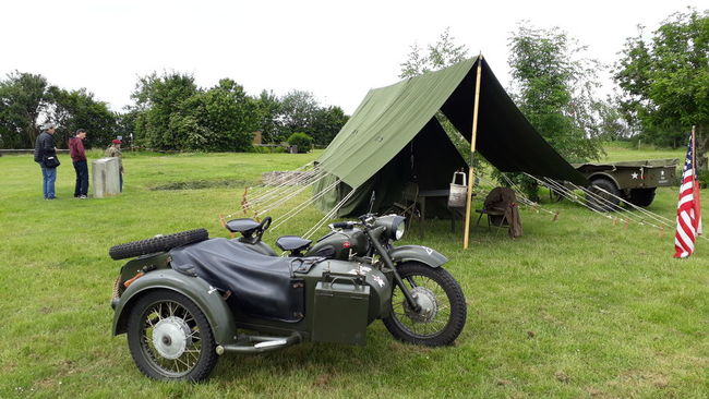 Hillman Bunkers