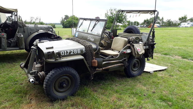 Hillman Bunkers