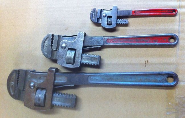 Other side of the Barcalo pipe wrenches