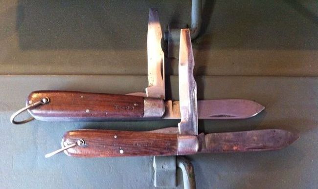 Camillus knives side by side