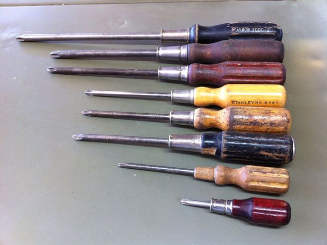 Wood handled Phillips screwdrivers to sell off