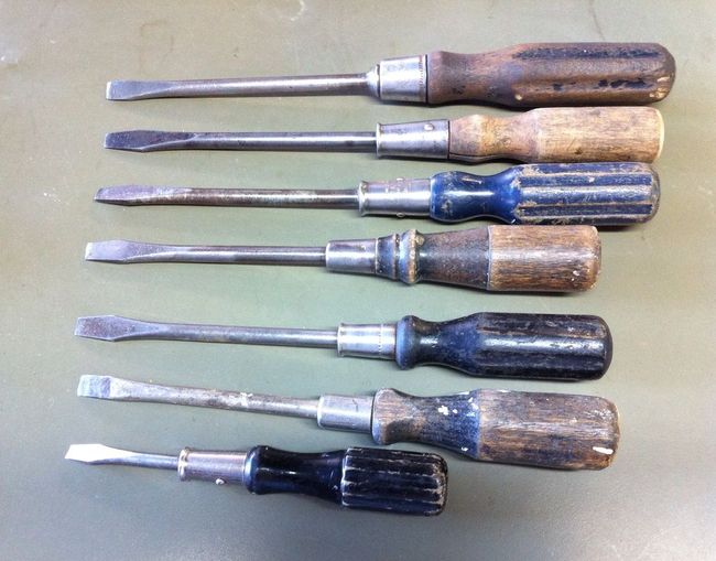 Slotted wood handled screwdrivers to sell