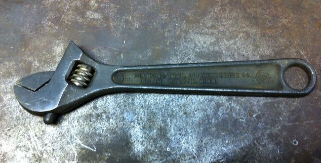 Diamond 6&quot; adjustable open end wrench