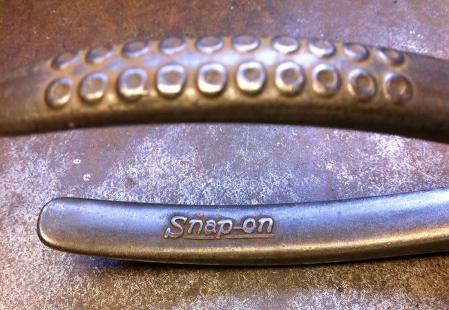 Snap-on logo