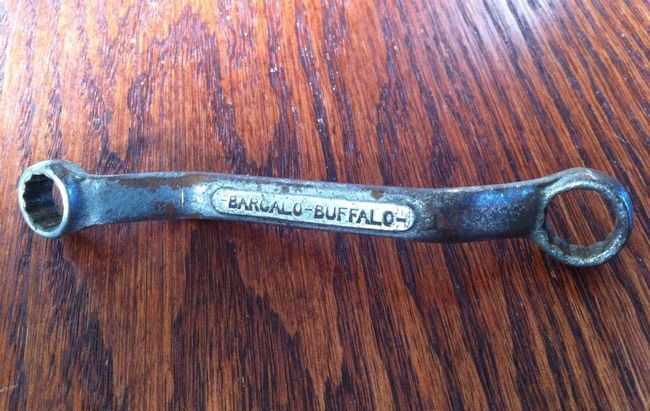 Ultra rare Barcalo Buffalo 3/8&quot; x 7/16&quot; stubby offset wrench