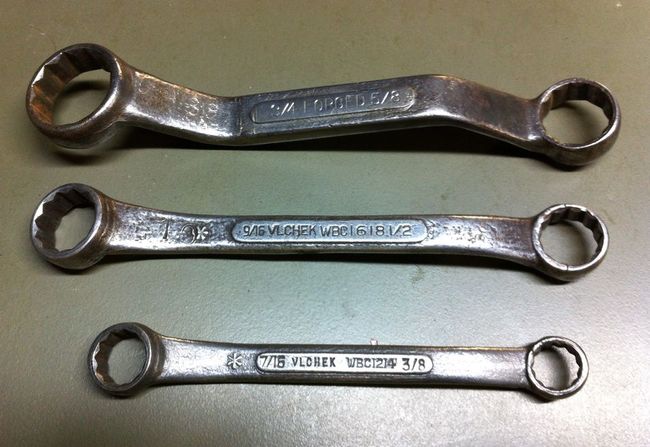 Short offset DBE wrenches