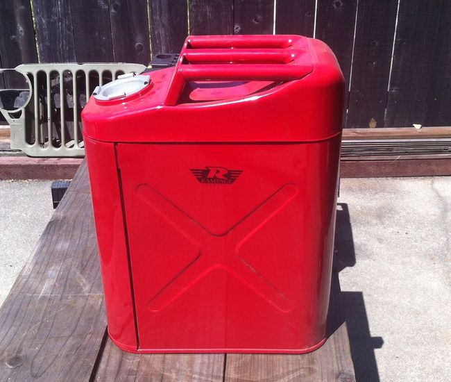 Gas can toolbox