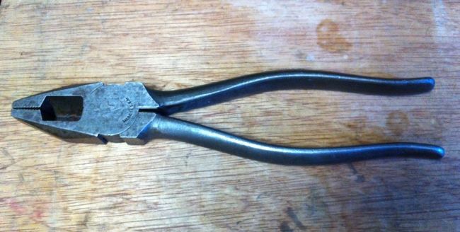 Crescent lineman's 8&quot; pliers