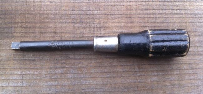 Walden spinner shaft in Walden handle