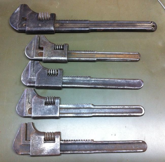 Auto wrenches