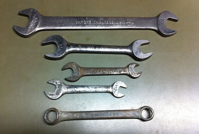 Vlchek wrenches to sell