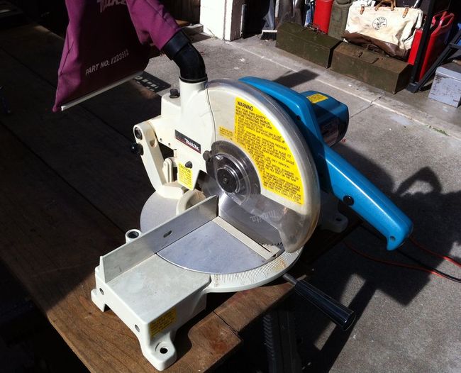 Makita mitre saw