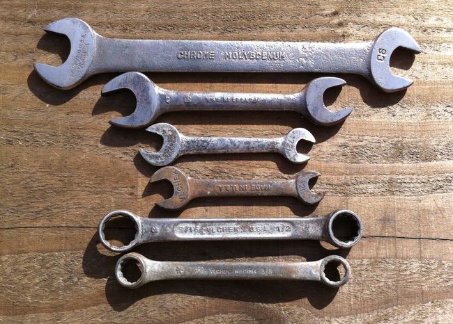 Vlchek wrenches for sale