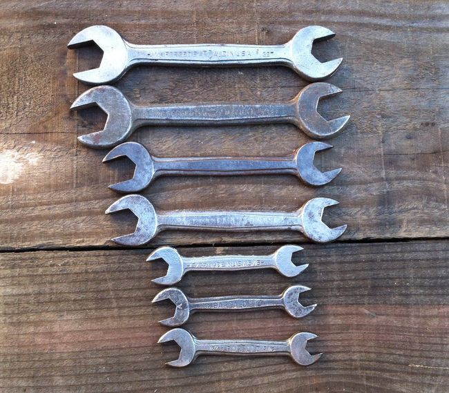 BB convex panel wrenches