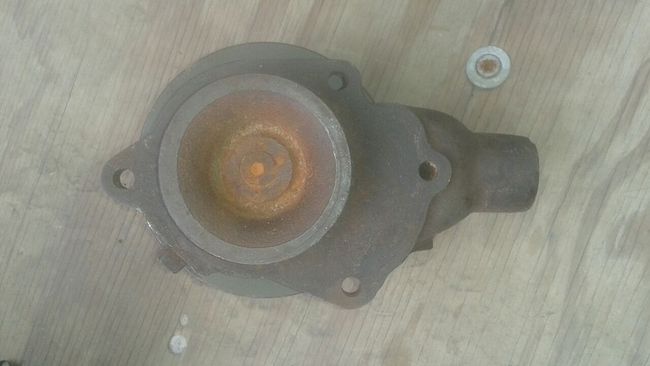 Waterpump for jeep w 100 amp pulley