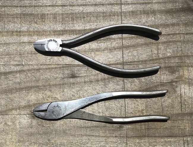 SO little vacuum grip pliers