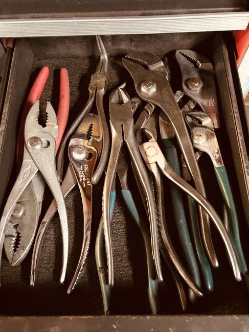 Cabin toolbox plier drawer