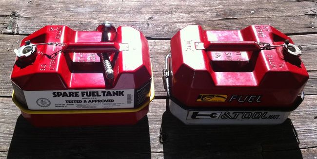 Blitz small gas cans