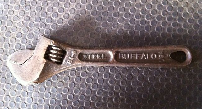 BB 4&quot; adjustable wrench