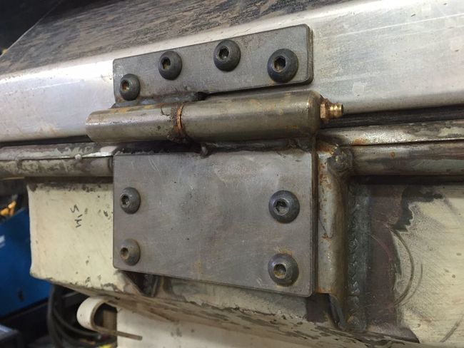 M416 Trailer Lid Hinges