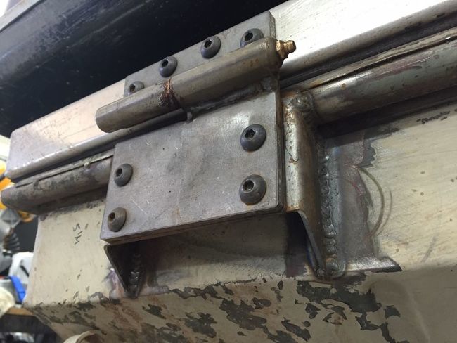 M416 Trailer Lid Hinges