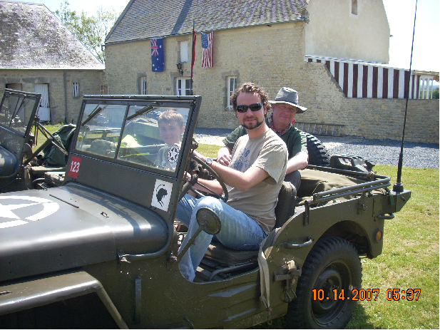 DAVIDH_KID_IN_JEEP_copy