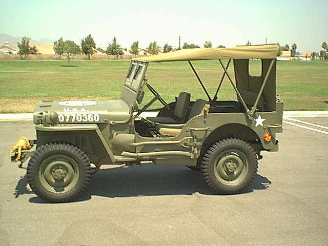 Jeep_at_the_park_20