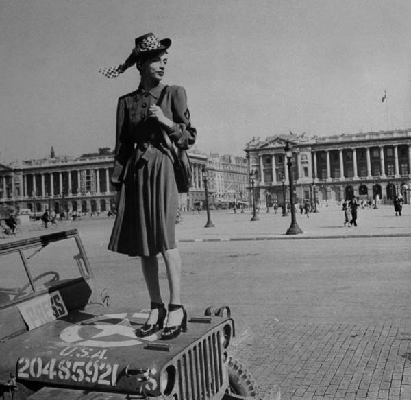 Paris fashion, Fall 1944, Jeep