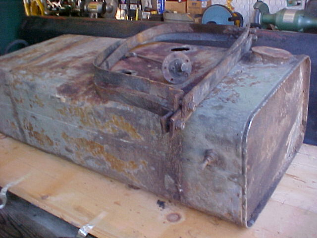 WC12 gas tank