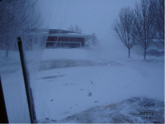 blizzard_2009_12_09_driveway_copy