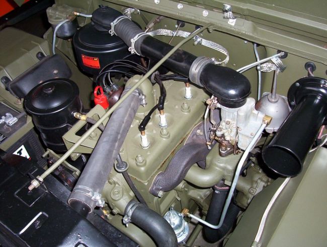 MB105472 engine compartment