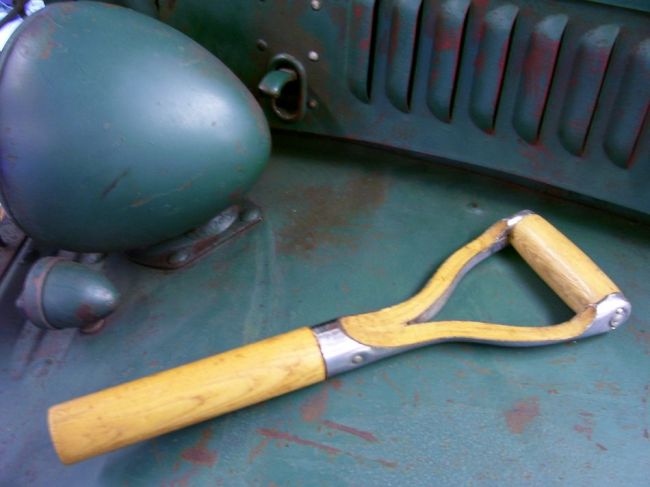 Salesman's Sample shovel handle