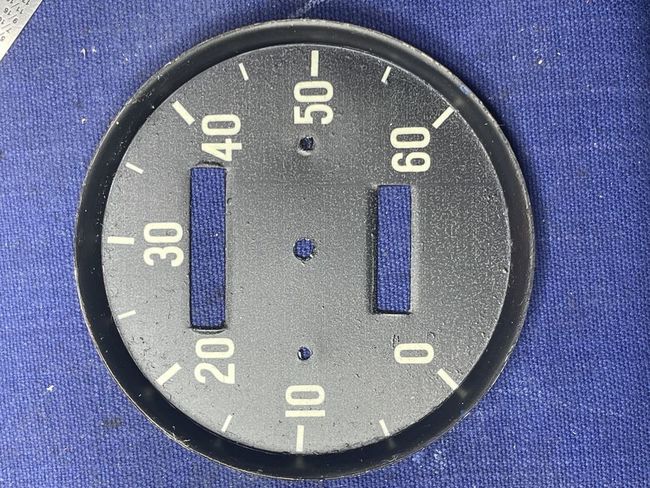 17_Dial_with_decal