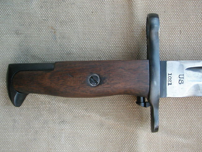 SA 1906 M1905 hilt right