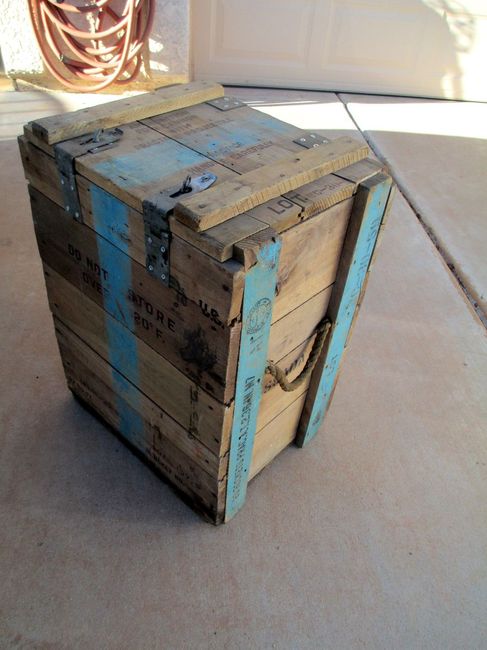 1943 M-7 Bazooka Round Crate overall