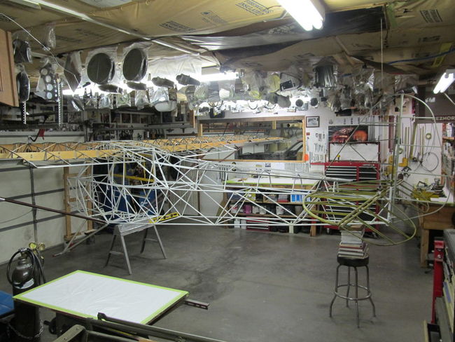 2011_08_02_014_plane_in_garage